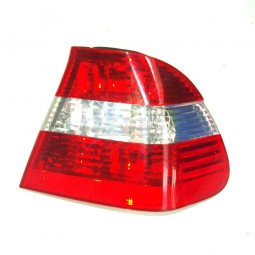 BMW E46 3er Limo Heckleuchte Seitenwand R Facelift 6910532 6946536